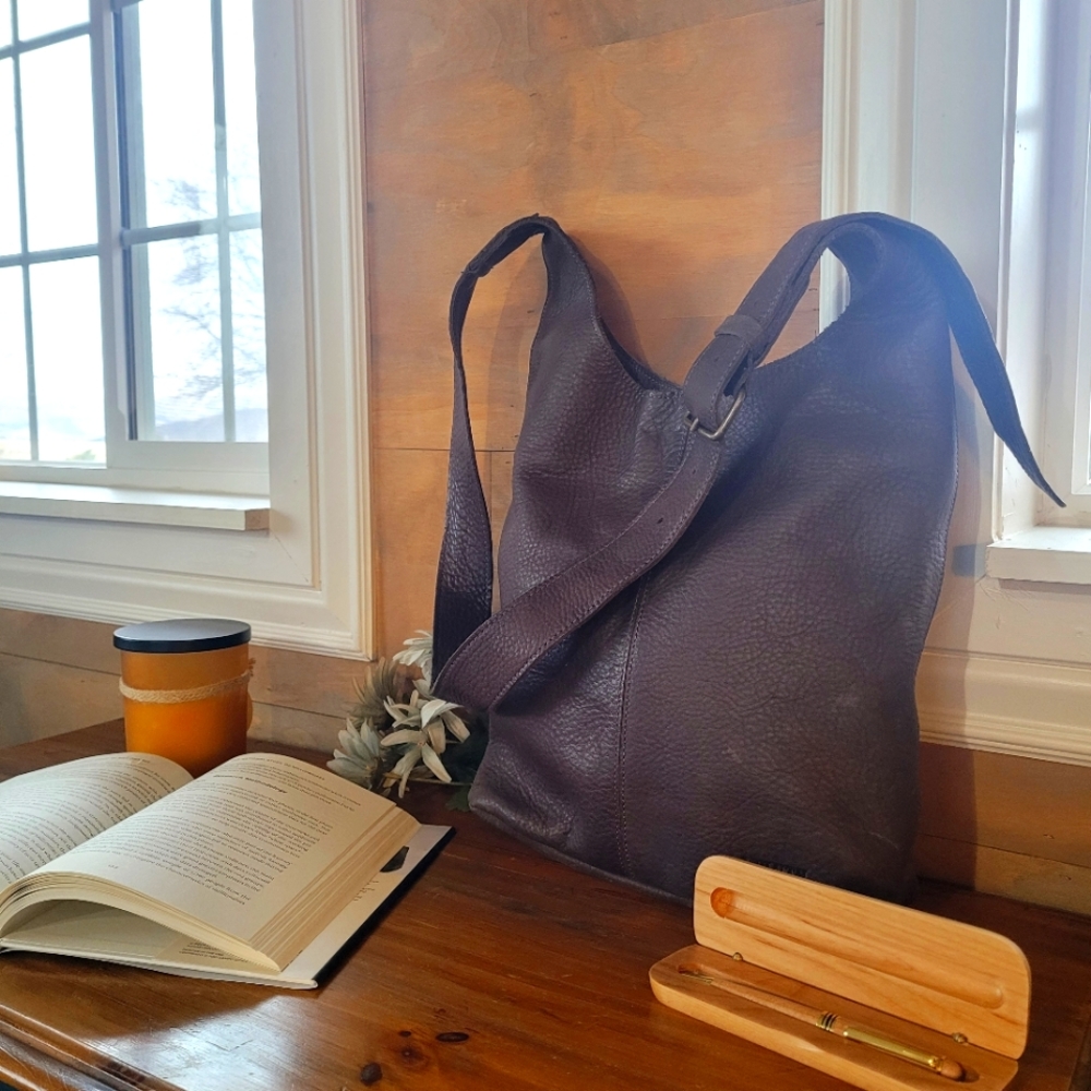 Duluth Trading Co Brown Leather Hobo